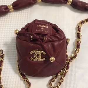 Stunning mini Chanel bucket bag